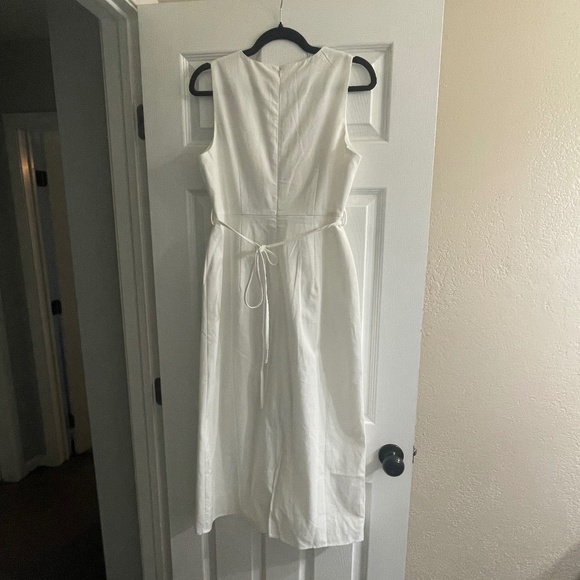 New With Tags Commense White Maxi Dress Size Medium - Picture 2 of 7